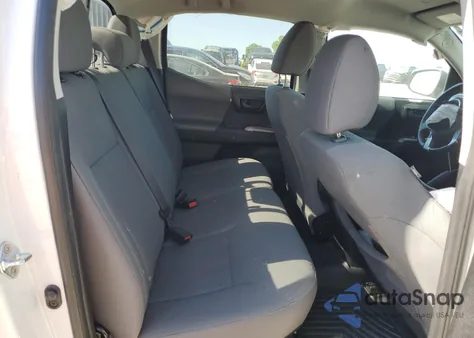 2021 Toyota Tacoma Double Cab z USA, uszkodzony, nr VIN 3TYAX5GN8MT018901